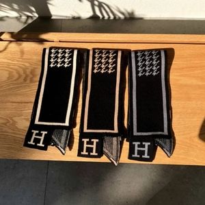 NWOT! Chic Cashmere Luxury 'H' Scarf
